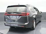 Used 2022 Chrysler Pacifica Touring-L image 5