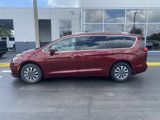 Used 2021 Chrysler Pacifica Touring-L image 5