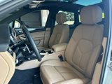 Used 2023 Porsche Macan image 5