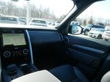 Used 2024 Land Rover Discovery Dynamic SE image 5