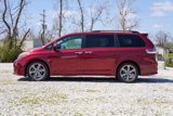 Used 2019 Toyota Sienna SE image 4