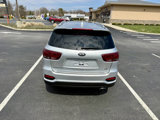 Used 2019 Kia Sorento LX w/ LX Convenience Package image 5