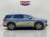 New 2025 Nissan Pathfinder Platinum image 2