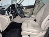 Used 2022 Mercedes-Benz GLC 300 4MATIC image 4