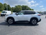 Used 2023 Nissan Rogue SV image 4