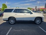 Used 2023 Cadillac Escalade Premium Luxury w/ Performance Package image 4