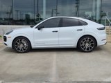 Certified 2022 Porsche Cayenne Turbo image 2