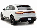 Certified 2024 Porsche Macan image 3