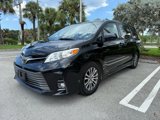 Used 2018 Toyota Sienna XLE w/ XLE Navigation Package image 3