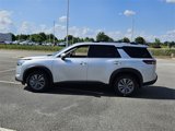 New 2025 Nissan Pathfinder SV w/ SV Premium Package image 4