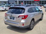 Used 2017 Subaru Outback 3.6R Limited image 2