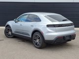 Used 2025 Porsche Macan Electric image 3
