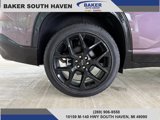 New 2025 Chevrolet Traverse RS w/ LPO, Floor Liner Package image 4