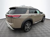 New 2025 Nissan Pathfinder Platinum w/ Black Appearance Package image 5