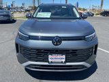 New 2025 Volkswagen Tiguan SE image 2