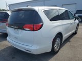 Used 2022 Chrysler Voyager LX image 5