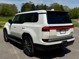 Used 2024 Lexus GX 550 image 4