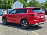 New 2025 Mitsubishi Outlander SE image 3