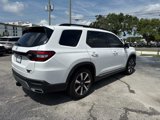 Used 2025 Honda Pilot Touring image 3