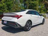 Used 2025 Hyundai Elantra Sport image 4