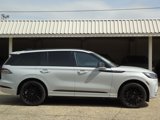 Used 2025 Lincoln Aviator Reserve w/ Equipment Group 201A image 2