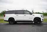 Used 2023 GMC Yukon XL Denali w/ Advanced Technology Package image 2