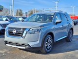 New 2025 Nissan Pathfinder Platinum image 3