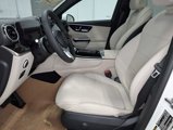New 2025 Mercedes-Benz GLC 300 4MATIC image 4
