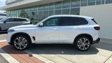 New 2025 BMW X5 sDrive40i w/ Climate Comfort Package image 3