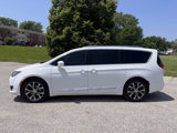 Used 2017 Chrysler Pacifica Touring-L Plus image 3