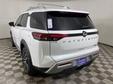 New 2025 Nissan Pathfinder Platinum image 6
