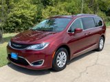 Used 2019 Chrysler Pacifica Touring-L w/ Advanced Safetytec Group image 3