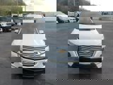 Used 2023 Chevrolet Traverse Premier image 2
