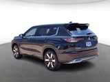 New 2025 Mitsubishi Outlander SE image 4