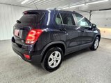 Used 2022 Chevrolet Trax LT image 2