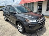Used 2018 Ford Explorer XLT image 2