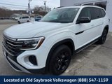 New 2025 Volkswagen Atlas Peak Edition SE image 4
