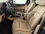 Used 2026 Porsche Macan image 5