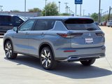 New 2025 Mitsubishi Outlander SE image 3