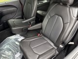 New 2026 Chrysler Pacifica Select image 4