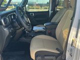 Used 2023 Jeep Gladiator Willys image 6