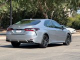 Used 2022 Toyota Camry SE image 3