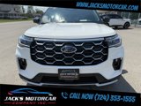 Used 2025 Ford Explorer Platinum image 2