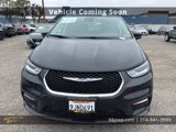 Used 2021 Chrysler Pacifica Touring-L image 2