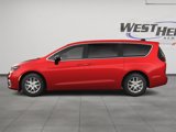 New 2025 Chrysler Pacifica Select image 3