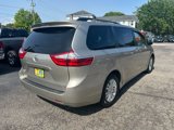 Used 2017 Toyota Sienna XLE image 5