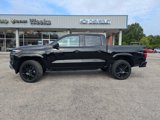 Used 2024 Chevrolet Colorado Z71 w/ Z71 Convenience Package 2 image 3