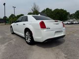 Used 2018 Chrysler 300 Limited image 3
