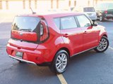Used 2018 Kia Soul + image 3