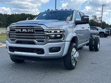 New 2026 RAM 5500 4x4 Crew Cab image 2
